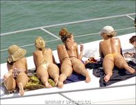 See_More_of_Britney_Spears_at_BRITNEYSPEARS_CC_229.jpg